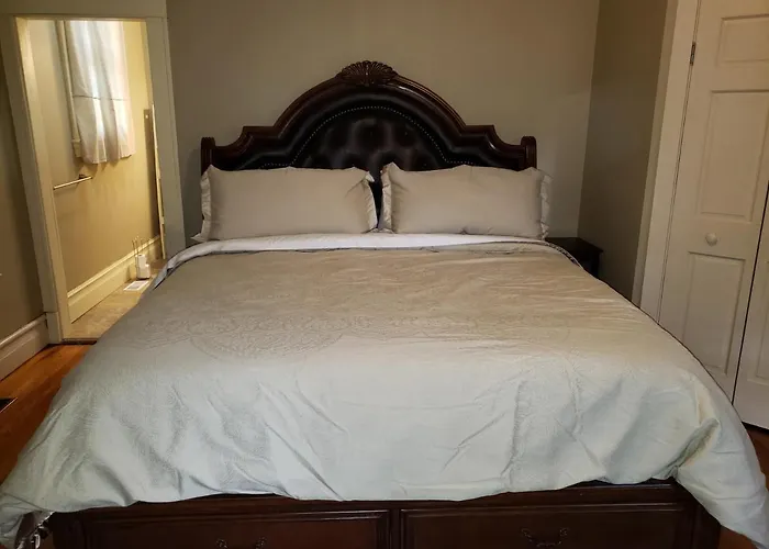 Iron Horse Inn